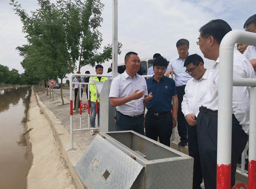 水利部副部長(zhǎng)田學(xué)斌參觀簡(jiǎn)報(bào)